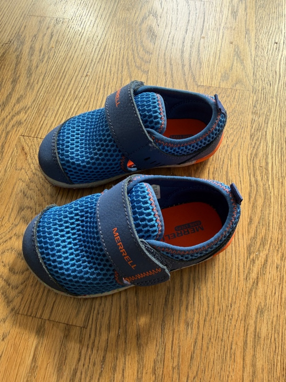 Merrell Kids Navy and Blue Mesh Hook-and-Loop Sneakers with Orange Accents